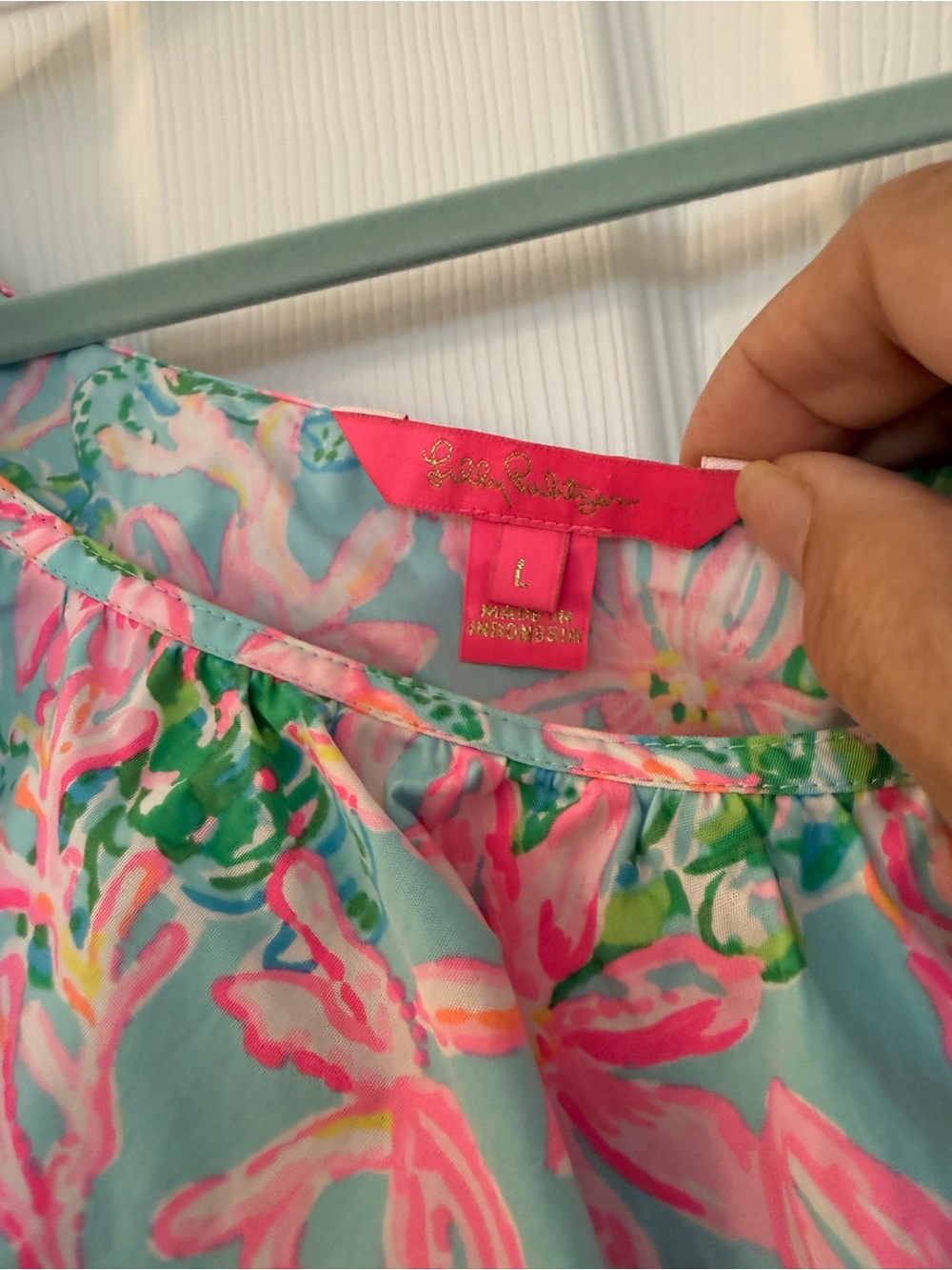 Lilly Pulitzer Pink Floral Ruffle Off-Shoulder Top on Aqua - Picture 2 of 2
